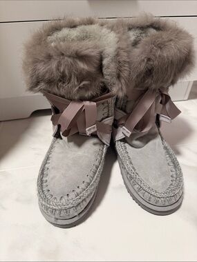 Mou Gray Suede Fur Cuff Ribbon-Tie Winter Boots